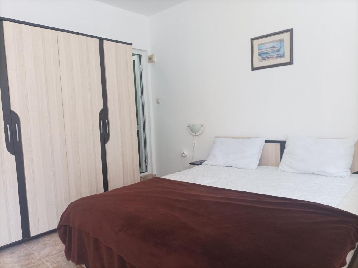 Family Hotel Bohemi II Πριμόρσκο Εξωτερικό φωτογραφία