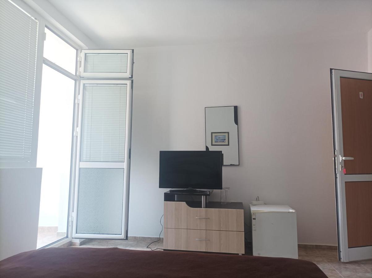 Family Hotel Bohemi II Πριμόρσκο Εξωτερικό φωτογραφία